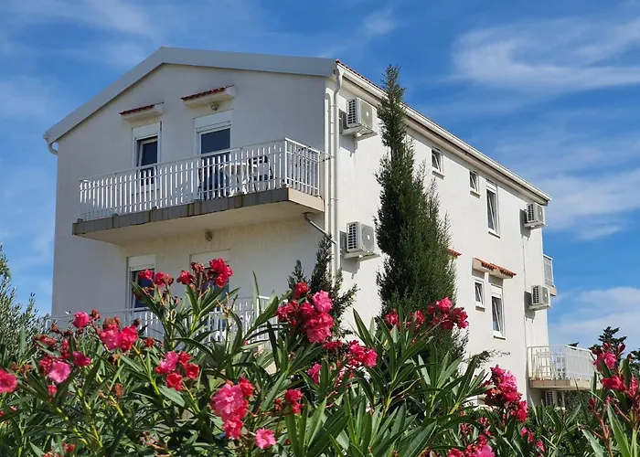 Trendy Apartments - Novalja