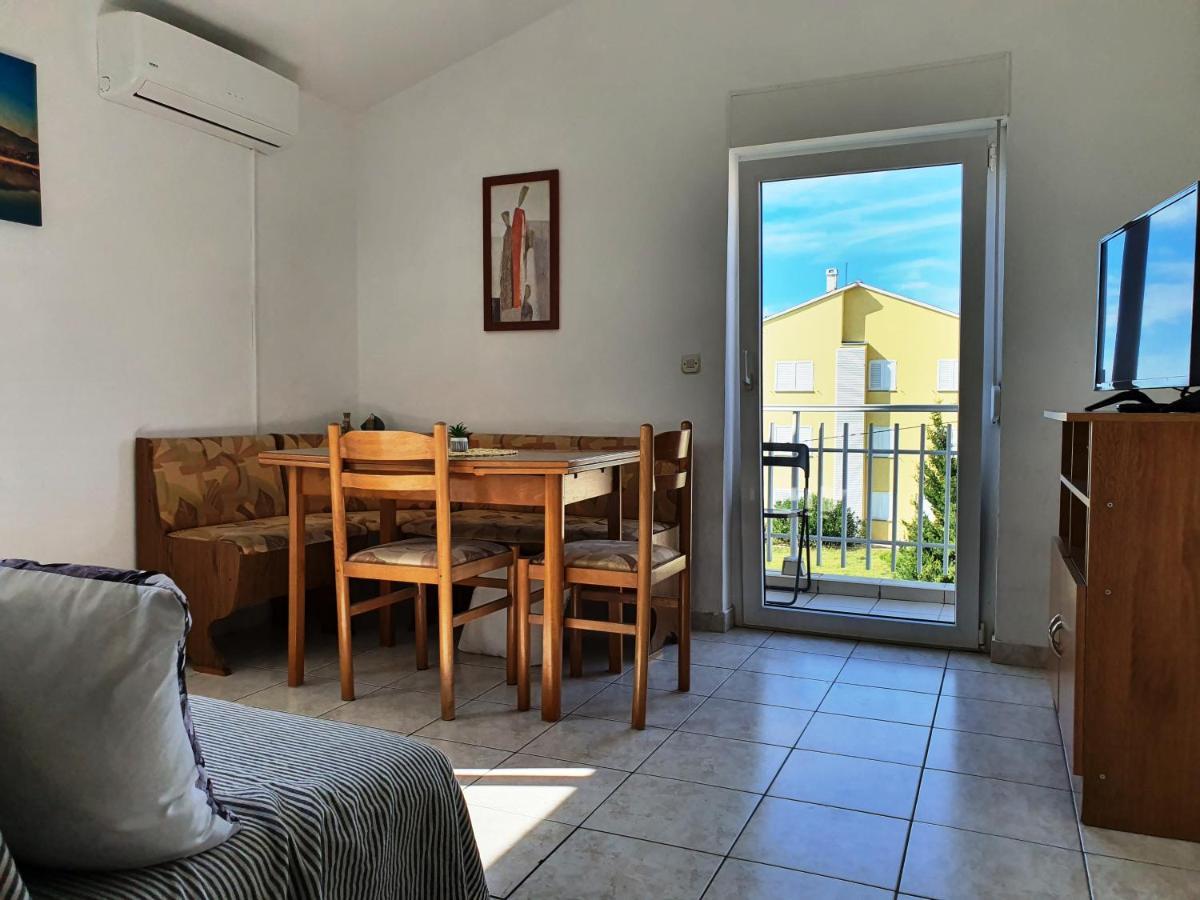Apartment Trendy - Novalja